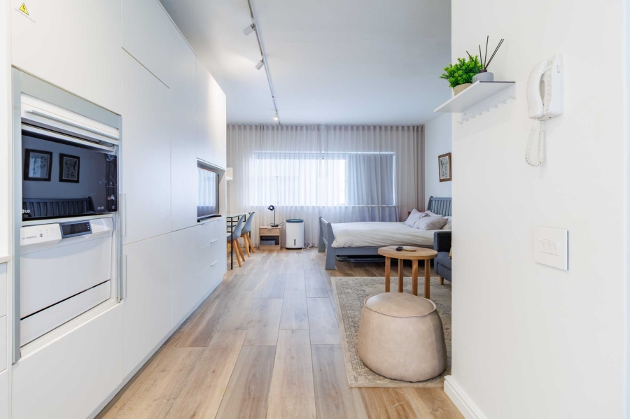 To Let 1 Bedroom Property for Rent in Mouille Point Western Cape